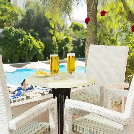 Dali Hotel *