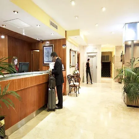 Dali Hotel *
